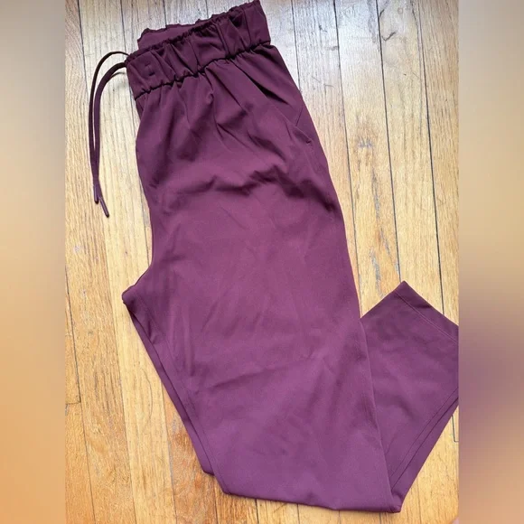 Lululemon keep moving pants - Picture 5 of 12